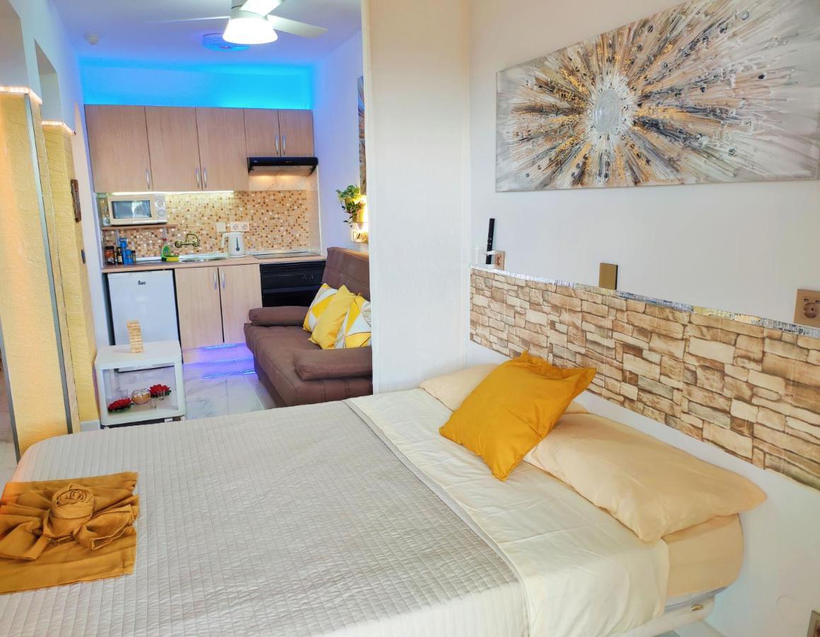 Albatros Park Amarilla Golf Piscina Climatizada, wifi Appartamento San Miguel de Abona Esterno foto